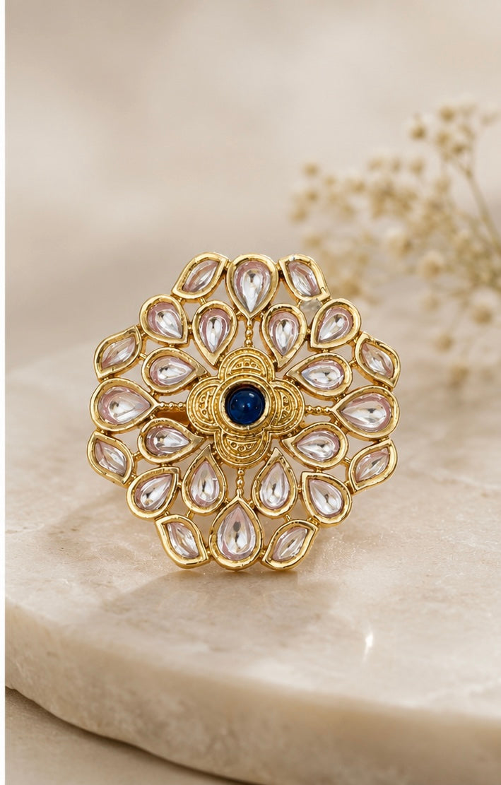 Antique gold-plated Kundan cocktail ring