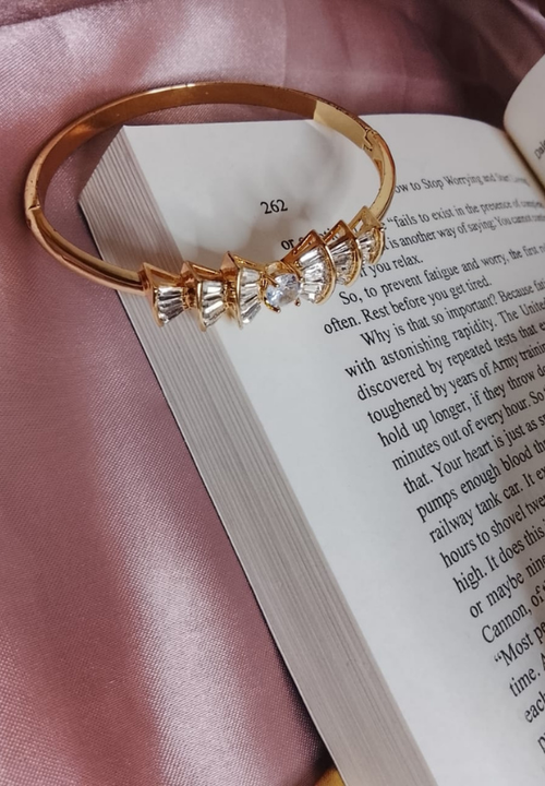 AD tie shape bracelet