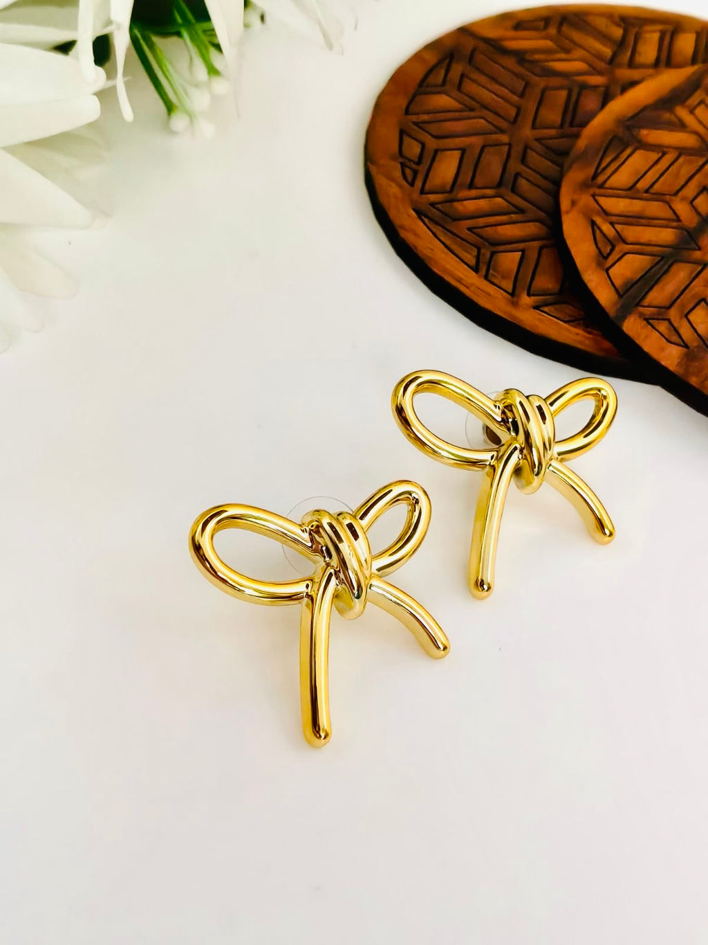 Gold-Plated Dainty Wire Bow Stud Earrings
