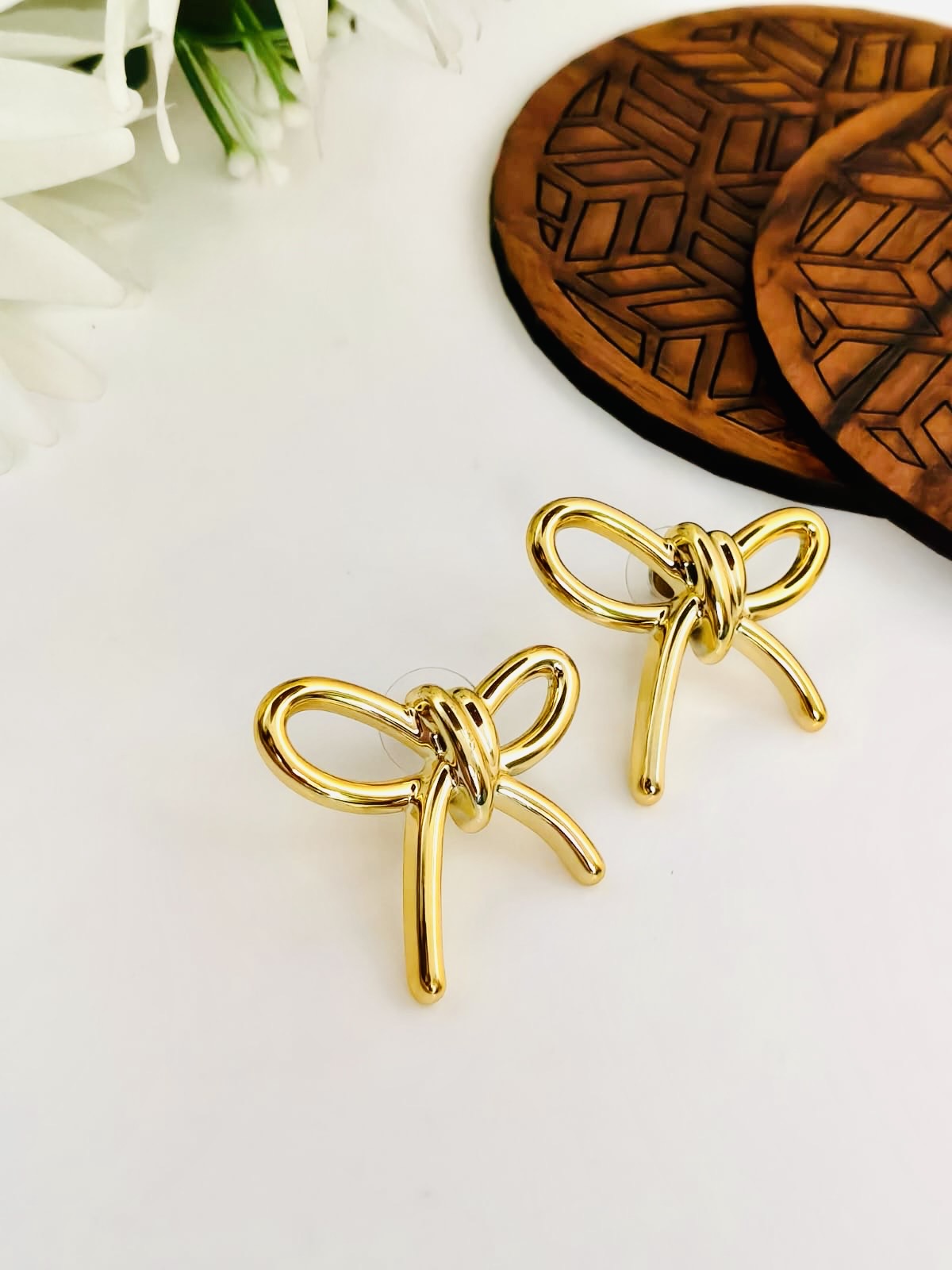 Gold-Plated Dainty Wire Bow Stud Earrings