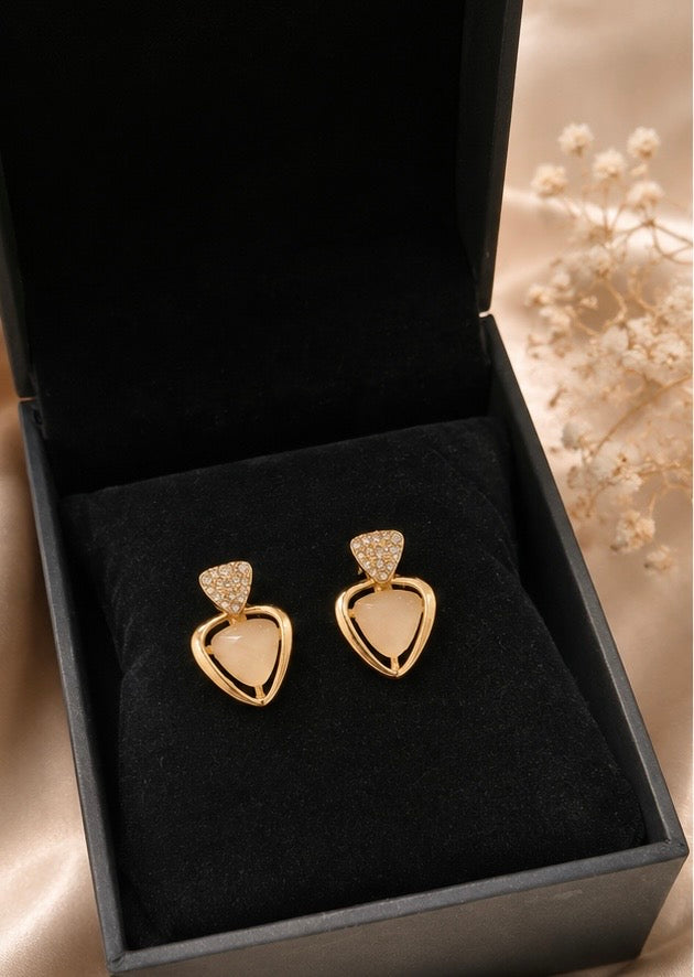 Korean-style structural shield studs