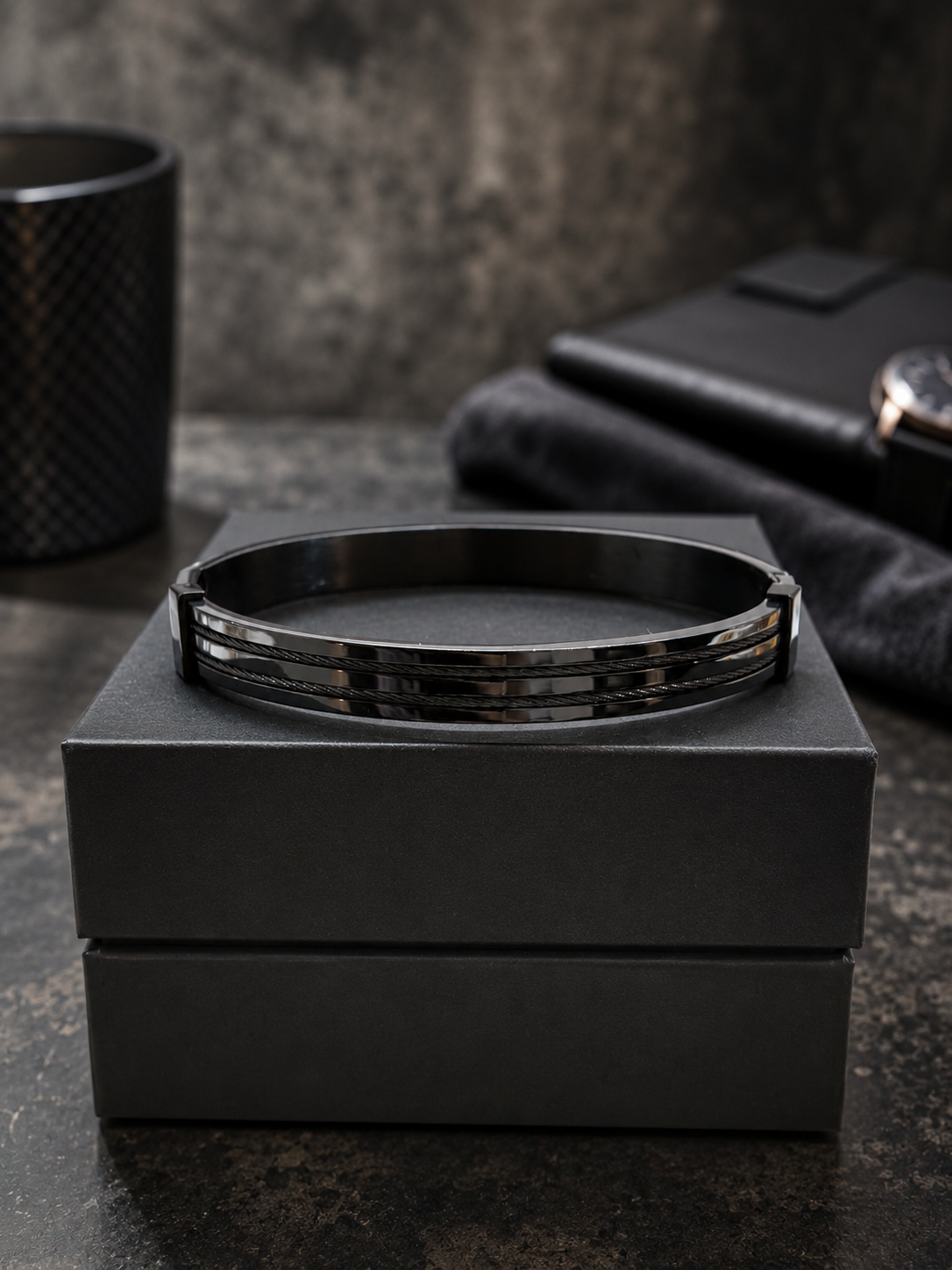 Sleek black and silver multi-row men's bracelet