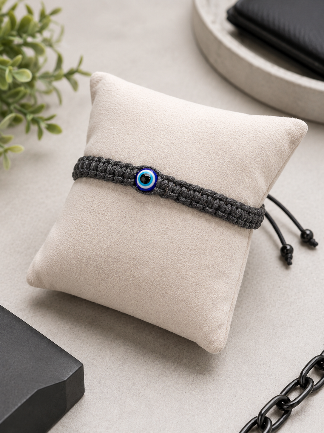 Macramé evil eye bracelet