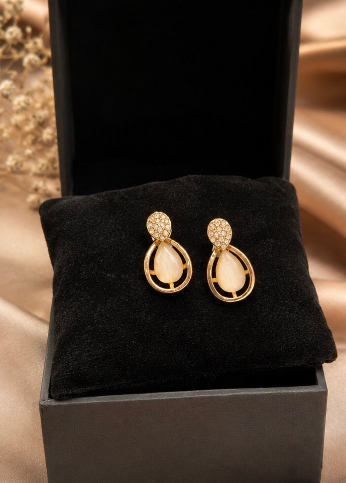 Korean-style open teardrop stud earrings