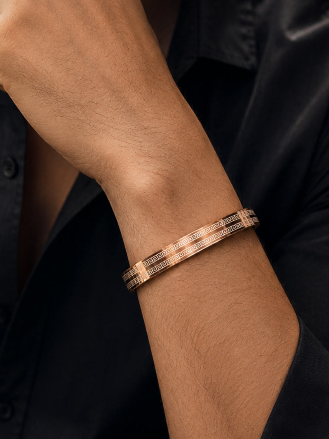 Refined yellow gold Greek key men's bracelet