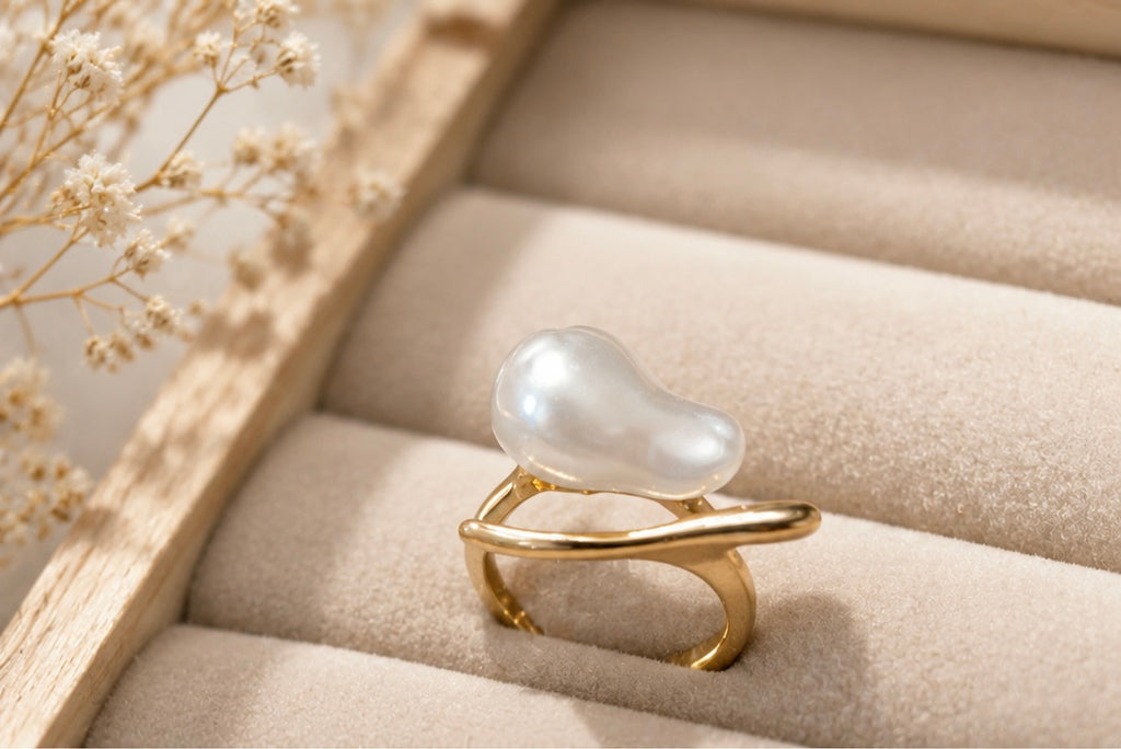 Baroque pearl abstract cocktail ring