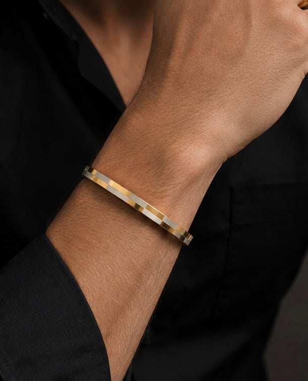 Dual-Tone Checkerboard Bangle Kada Men