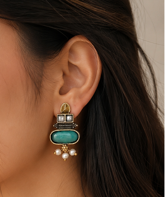 Vintage Oxidized Silver and Teal Cat-Eye Stud Earrings
