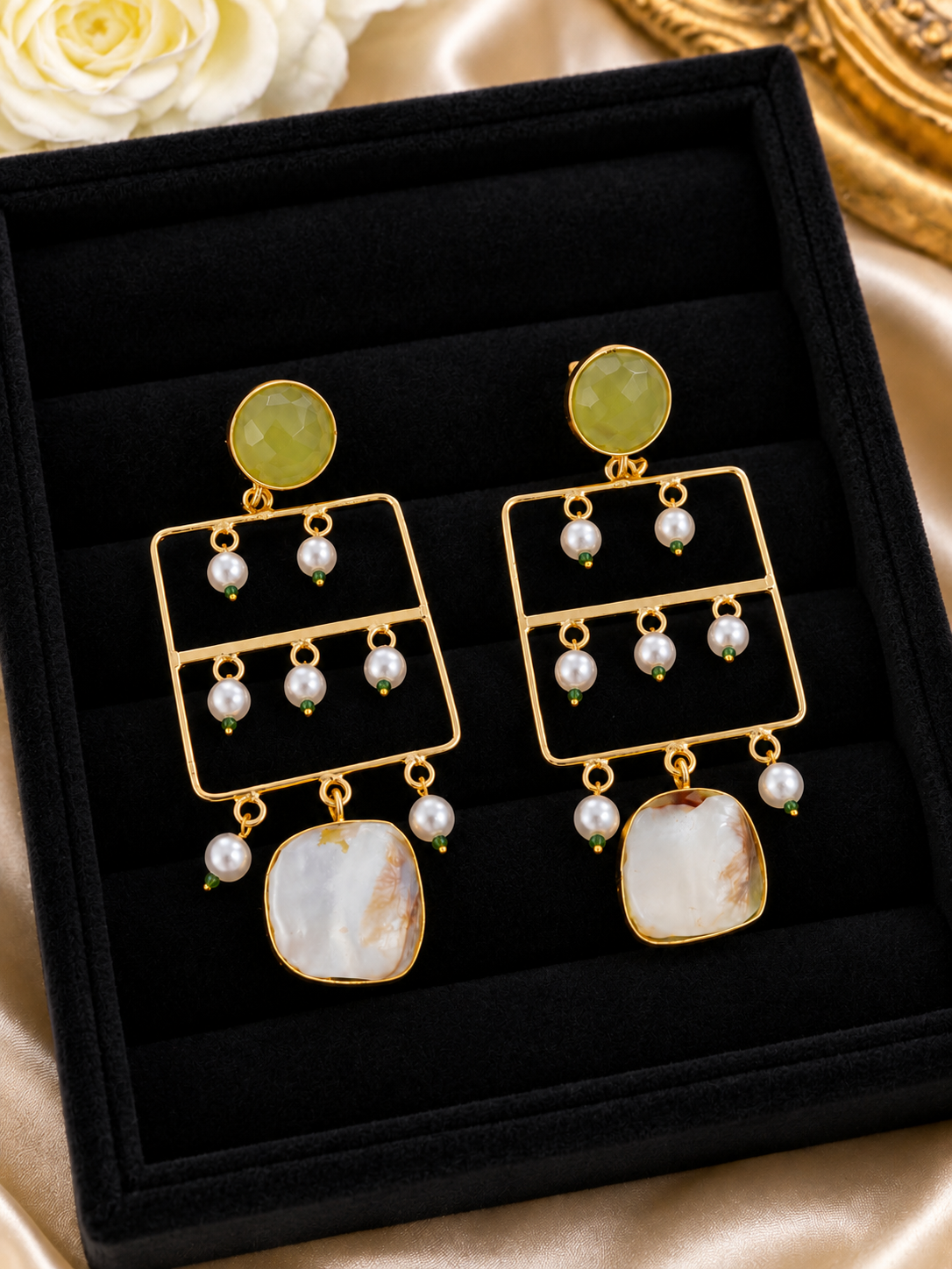 Geometric Gold-Plated Chandelier Earring