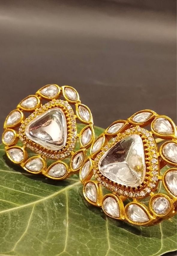Elegant moissanite earring tops