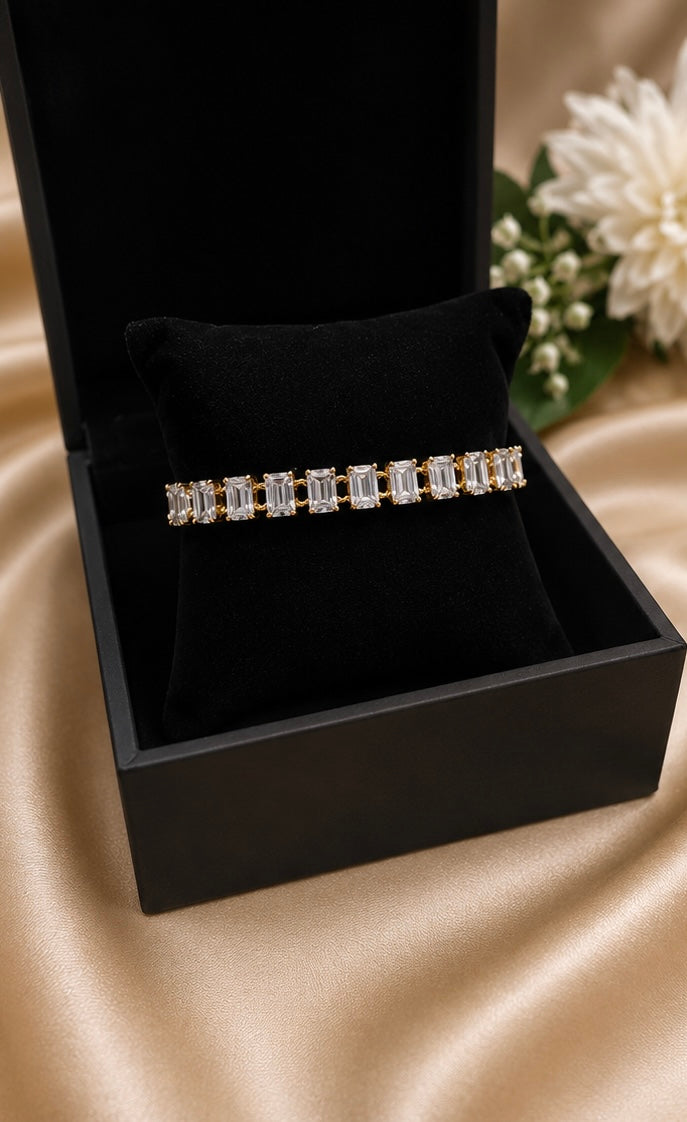 Elegant gold-plated baguette tennis bracelet