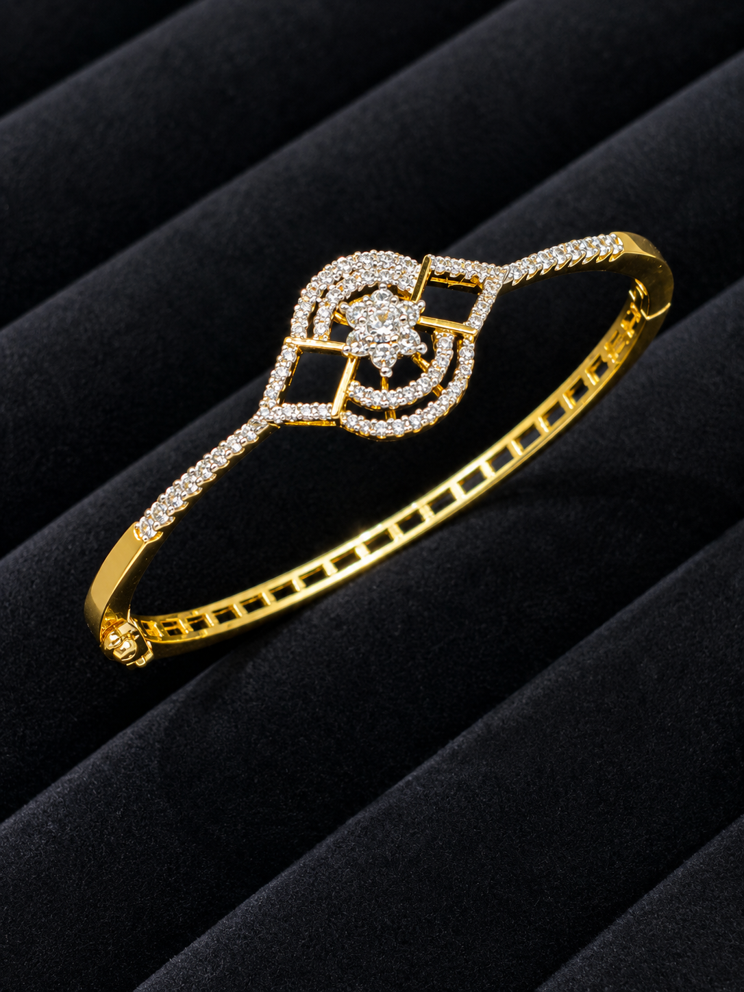 AD geometric cluster diamond kada bracelet