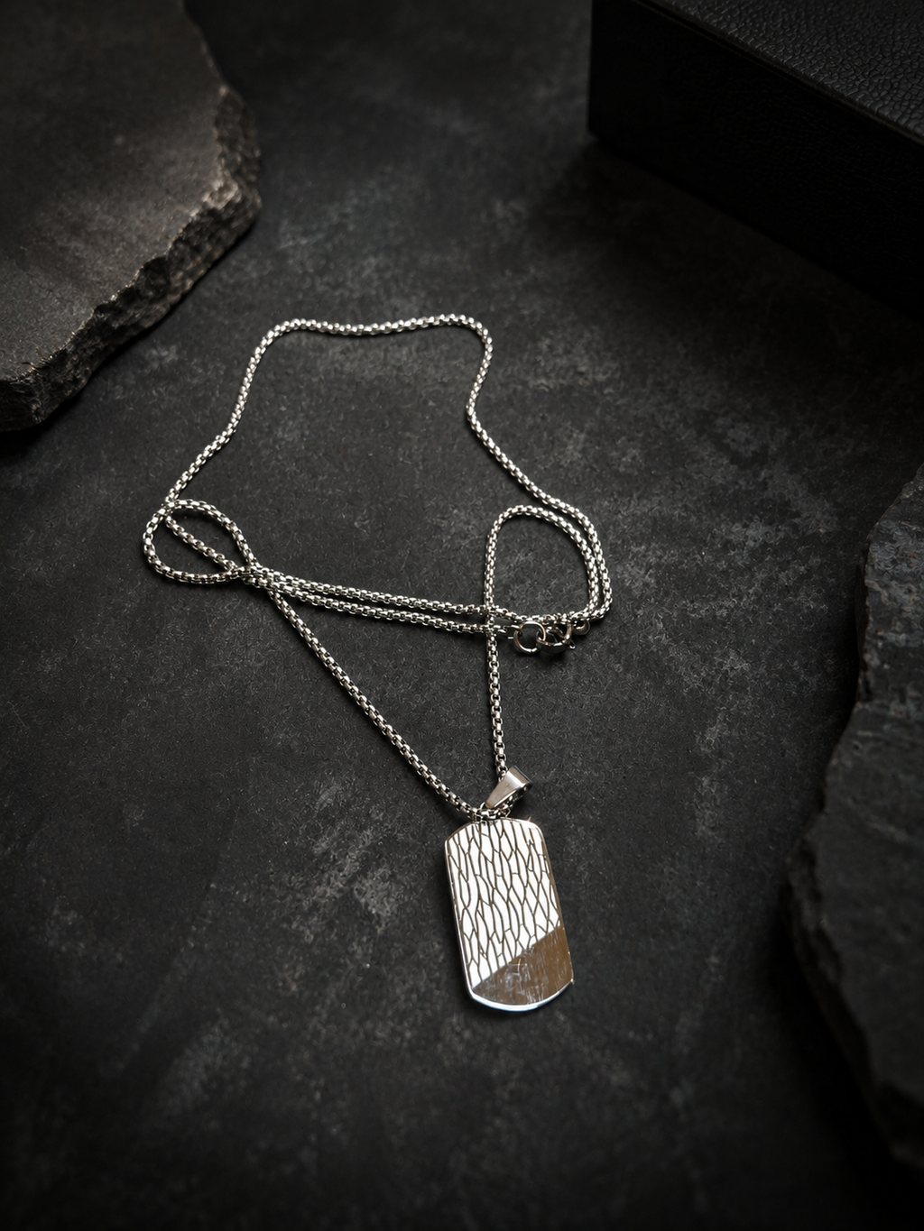 Contemporary men's pendant necklace
