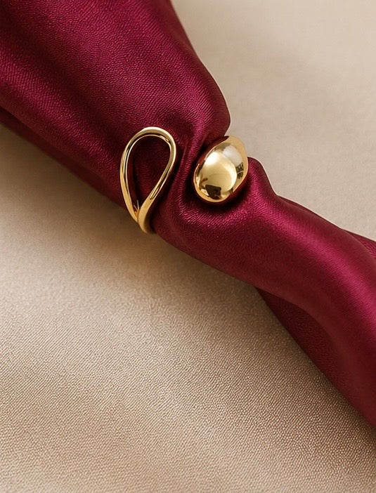 Waterproof and Anti-Tarnish Magical Curve Gold Ring
