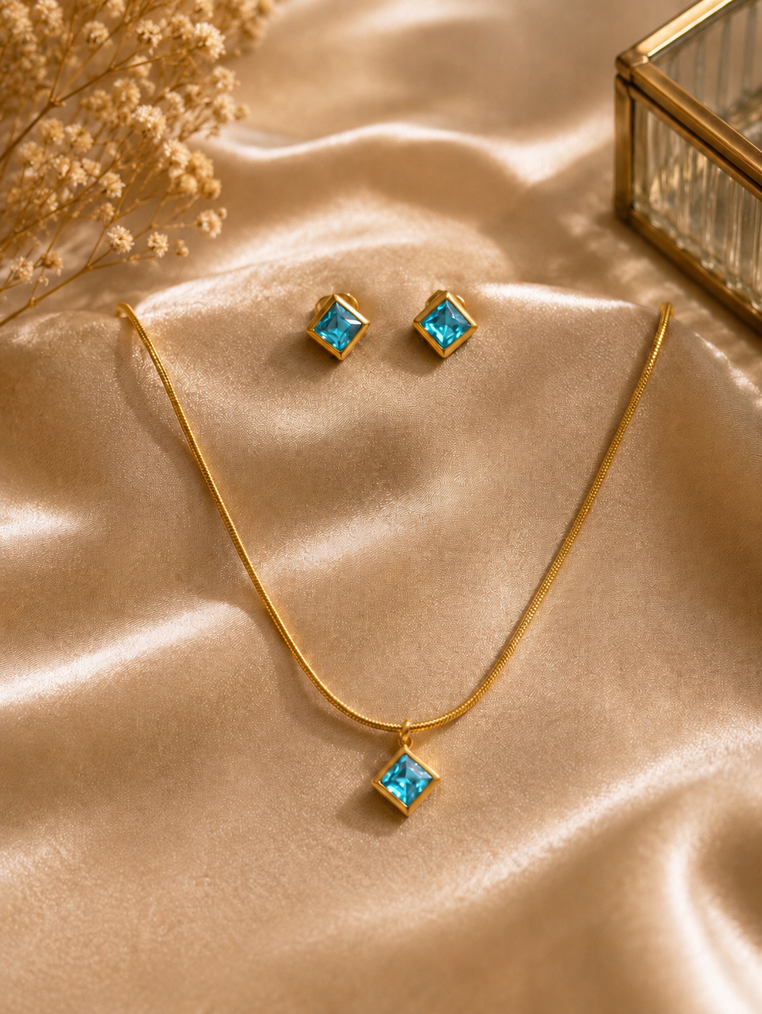 Aquamarine blue square pendant and earring jewelry set