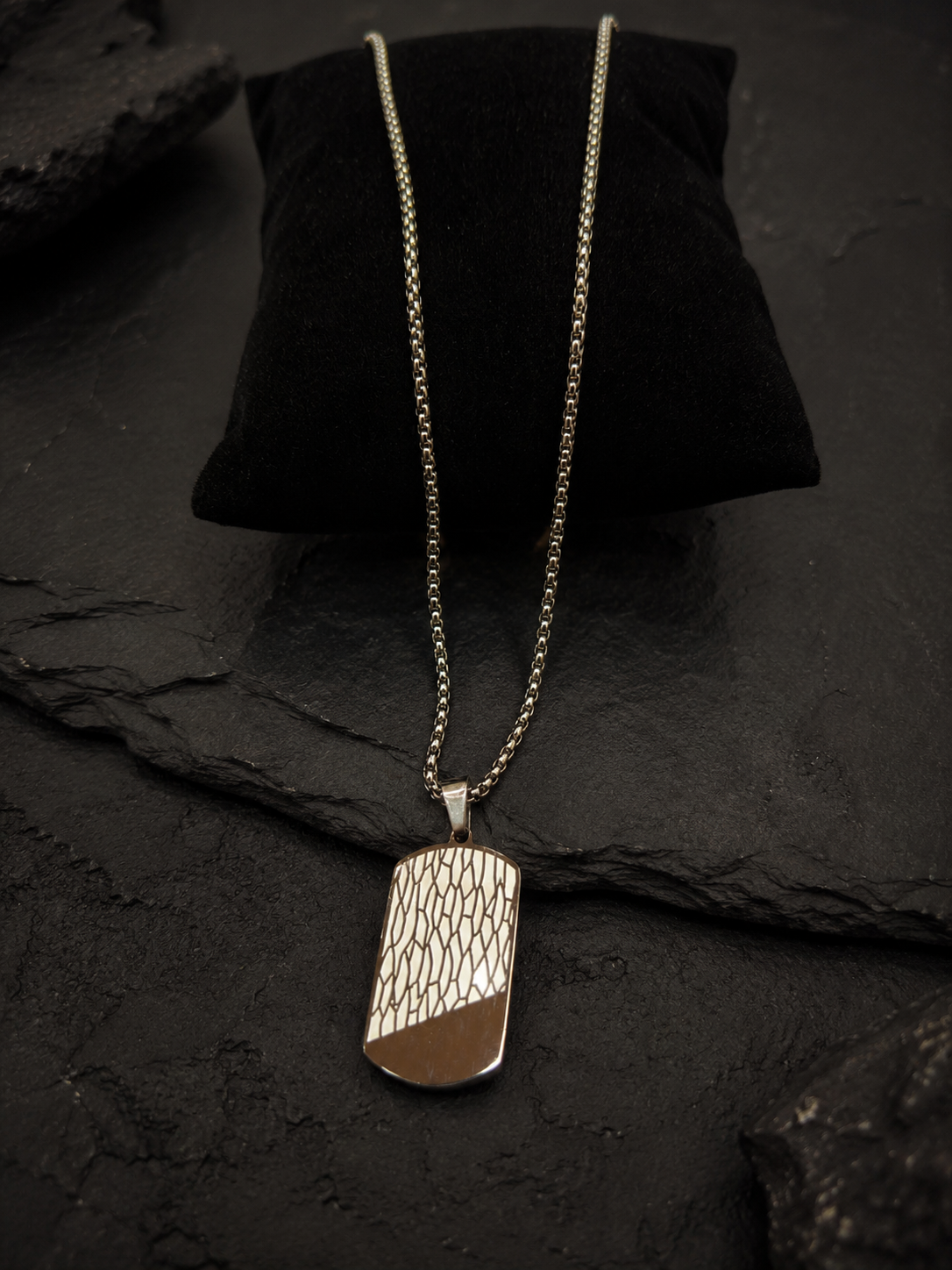Contemporary men's pendant necklace