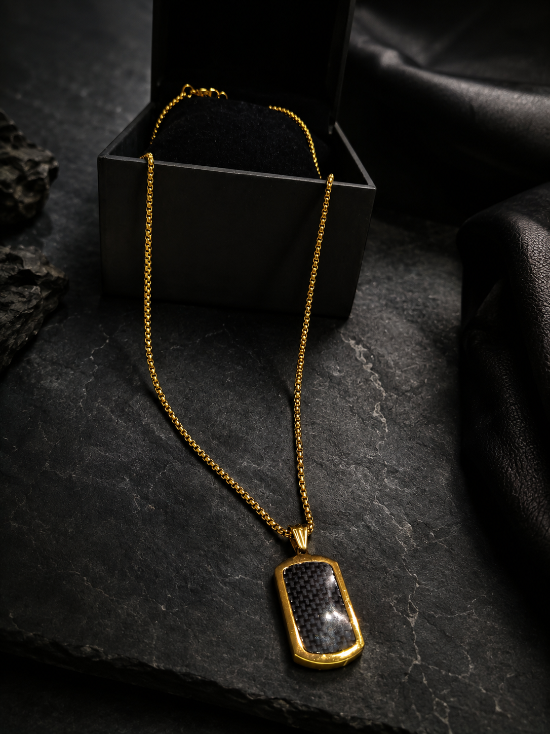 Rugged and upscale men's pendant necklace