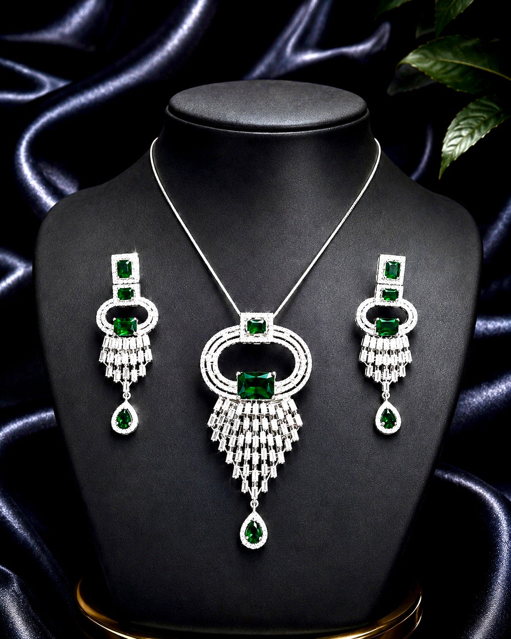 Avant-Garde Emerald & Baguette Diamond Fringe Pendant Set