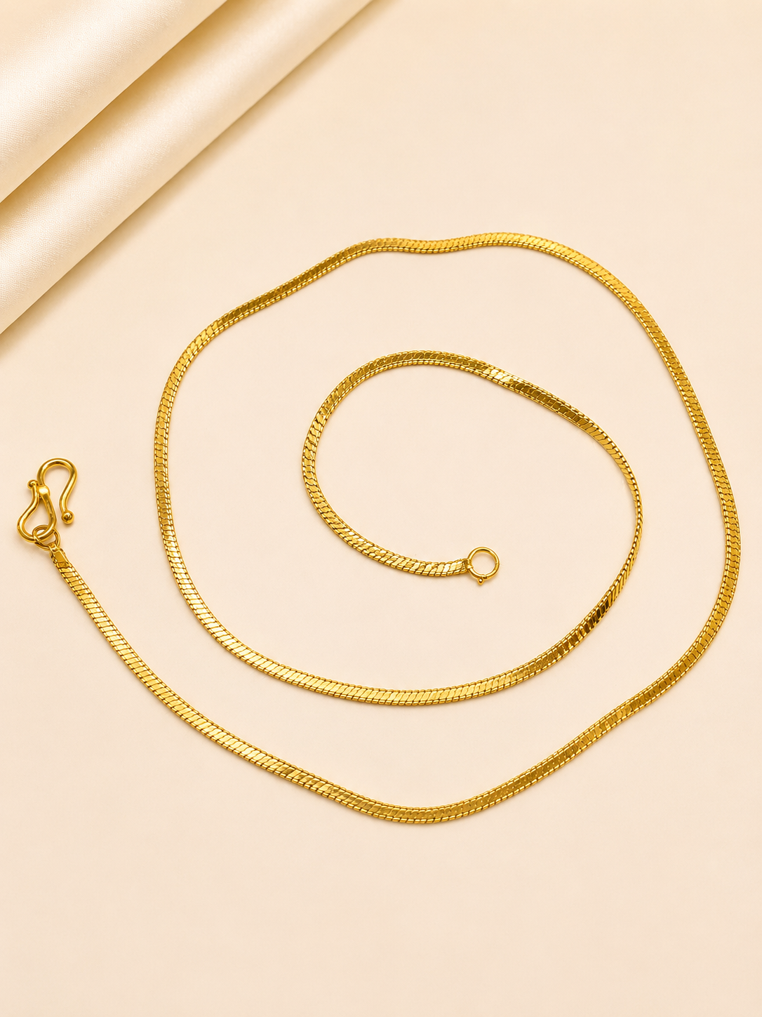 Minimalist golden herringbone snake chain (22inch)