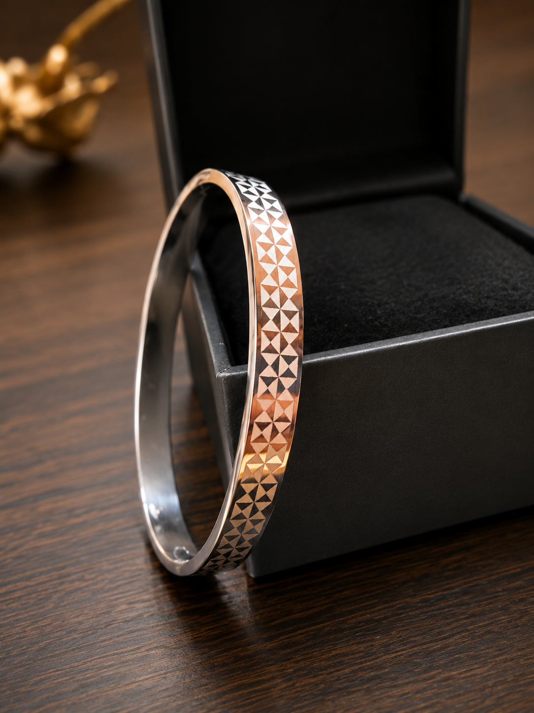 Contemporary silver/golden geometric checkerboard men's bracelet