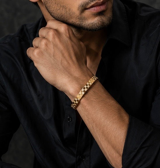 Contemporary yellow gold checkerboard men's bracelet