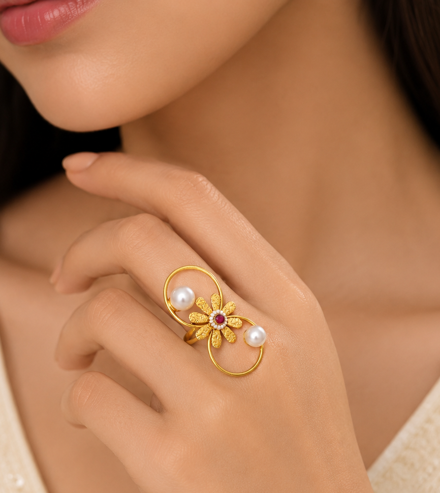 Daisy Infinity Heritage Statement Ring
