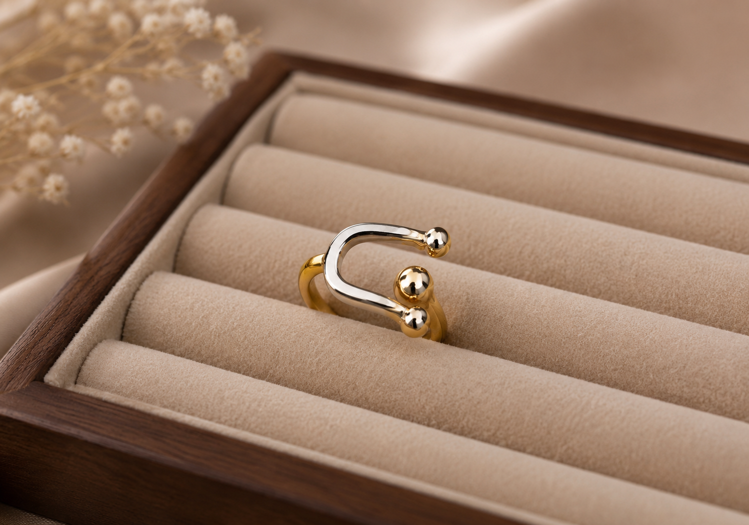 U-Shaped Double Ball Ring