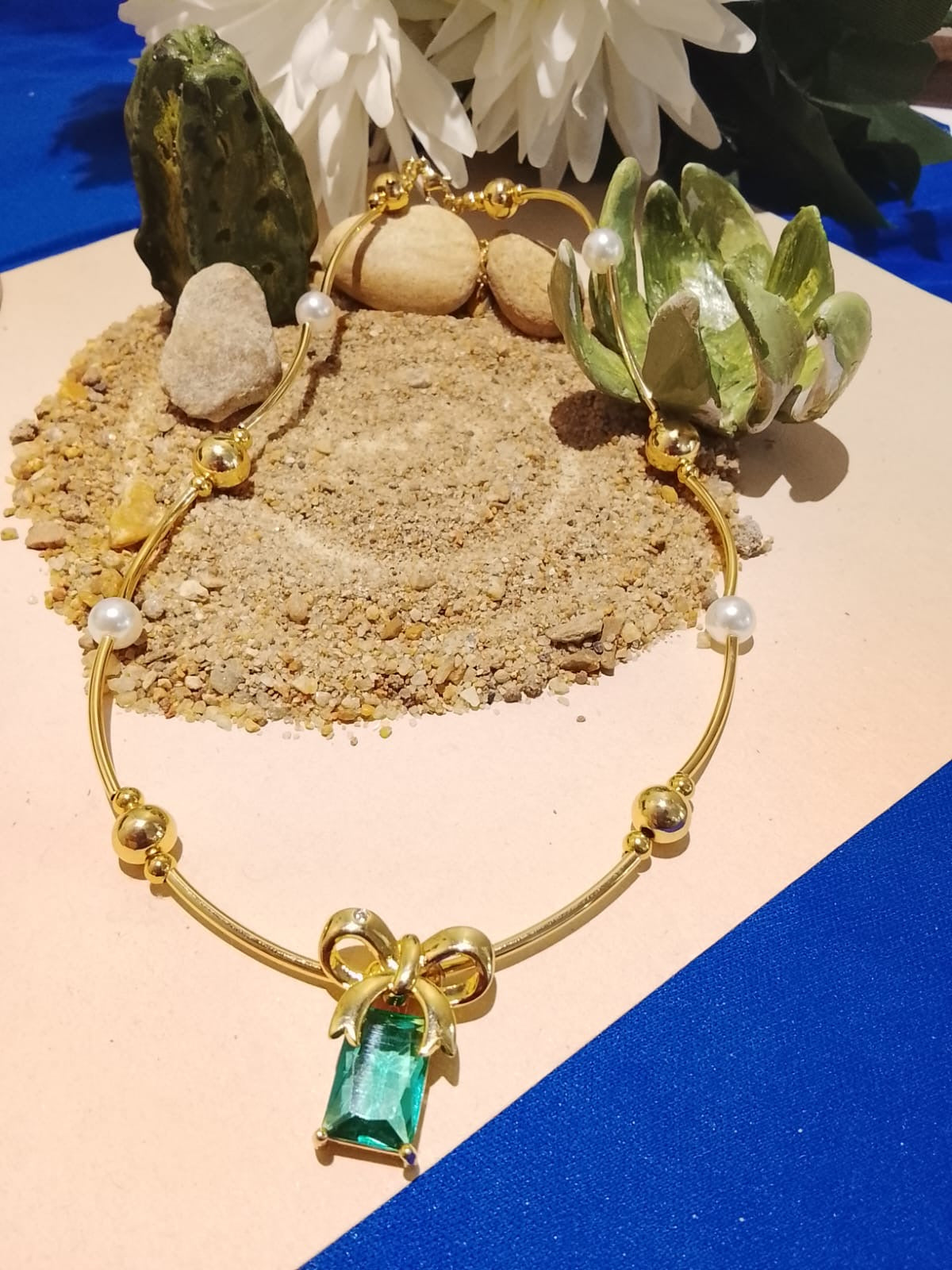 Emerald Green Bow Regal Collar Necklace