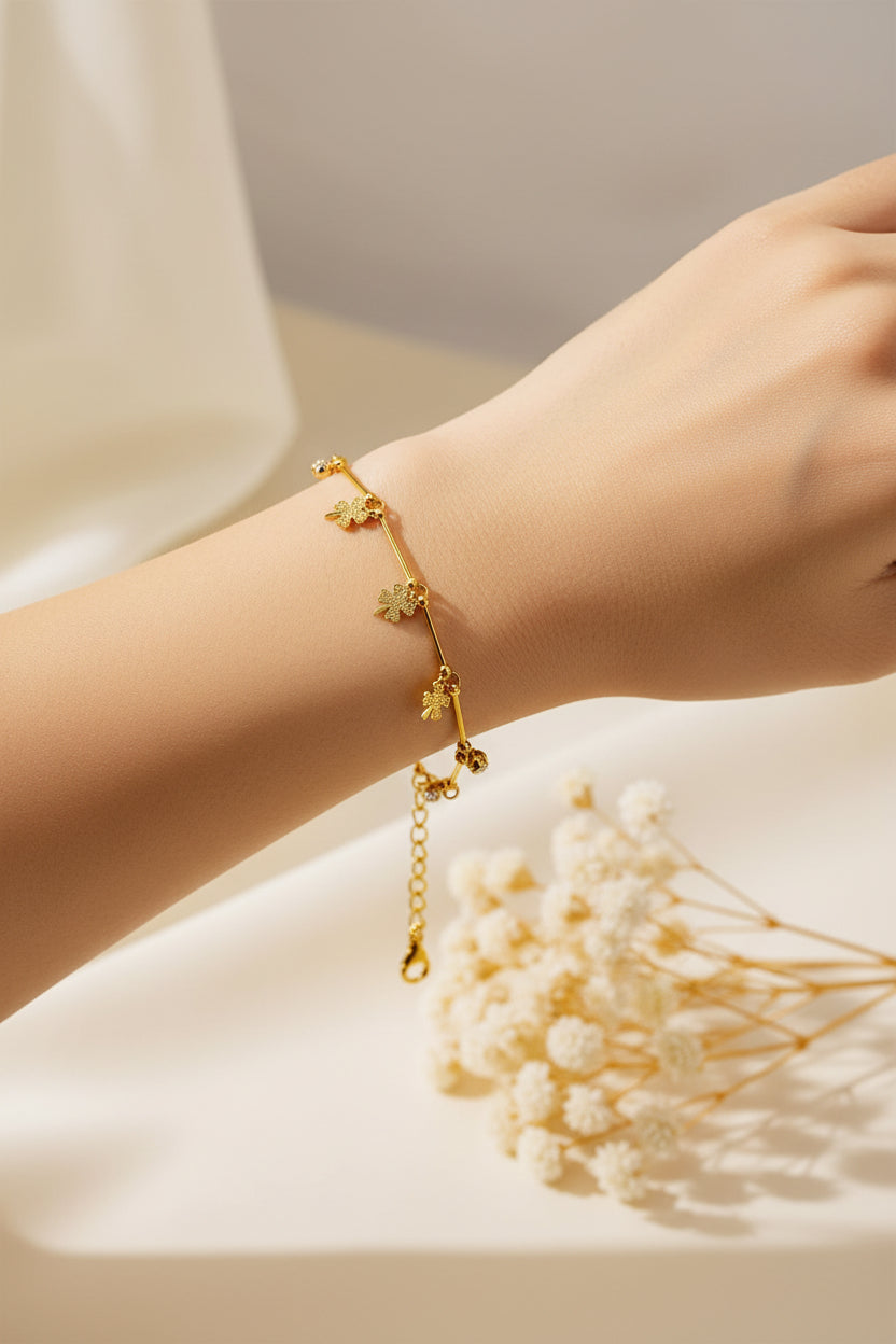 Minimalist & Elegant Charm Bracelet Design 4