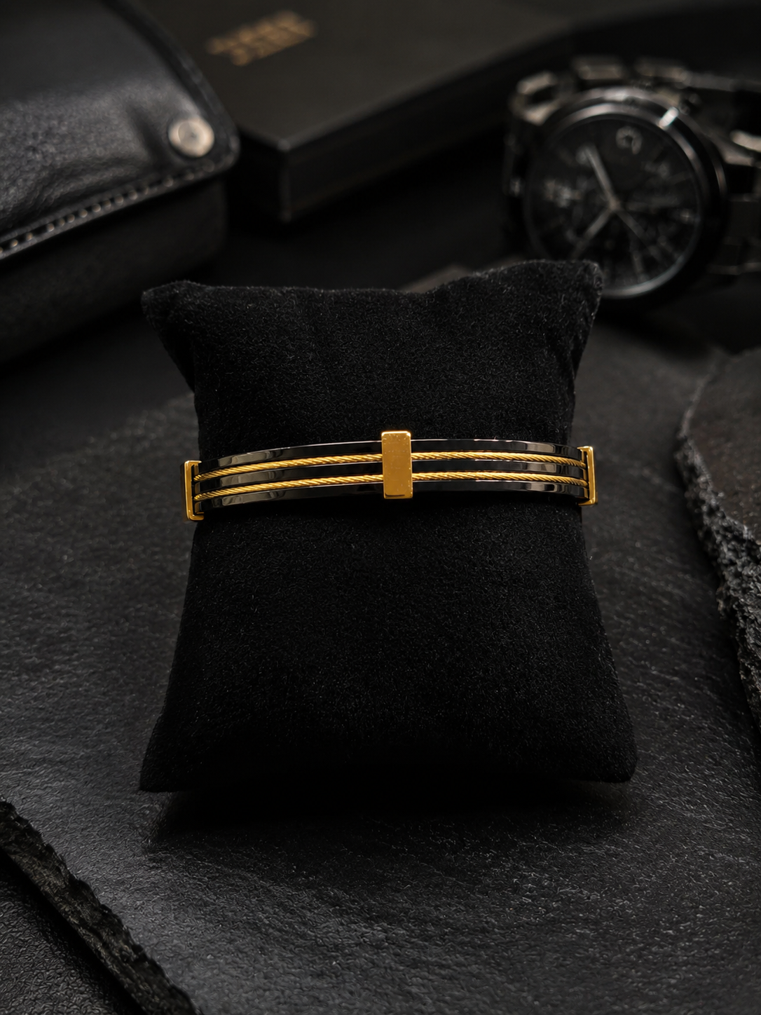 Dual-Strand Cable Wire Black & Gold Kada Men