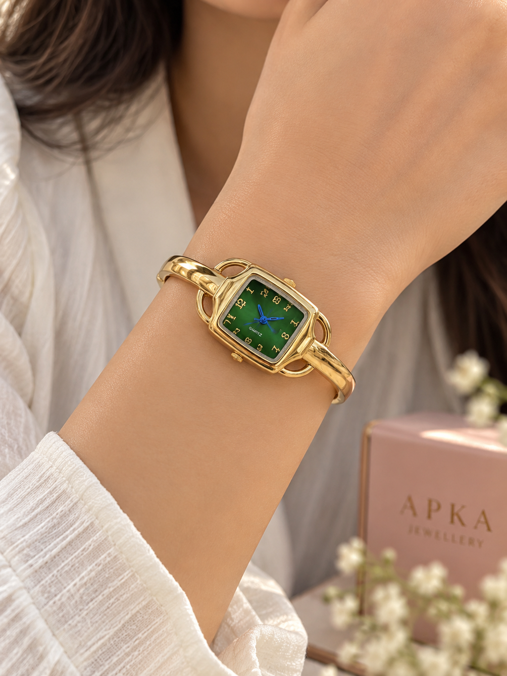 Vintage-style stainless steel women's bangle jewelry watch