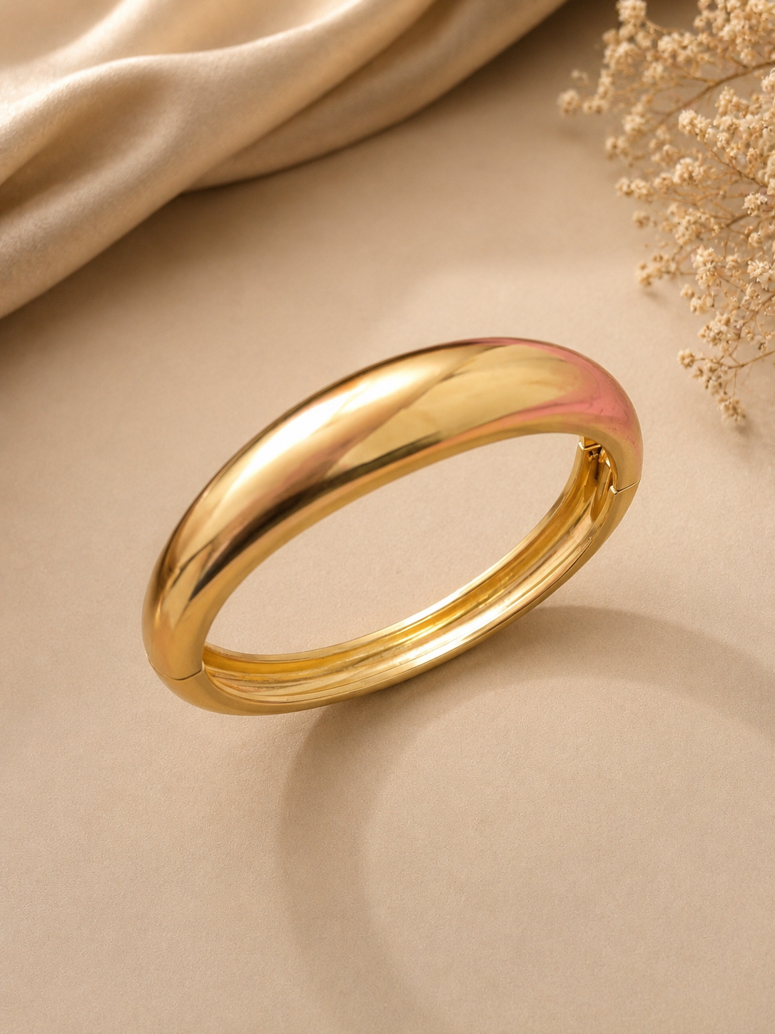 Chunky gold-plated dome bracelet