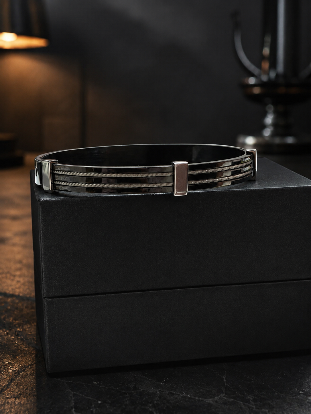 Multi-Strand Cable Wire Black & Silve Kada Men