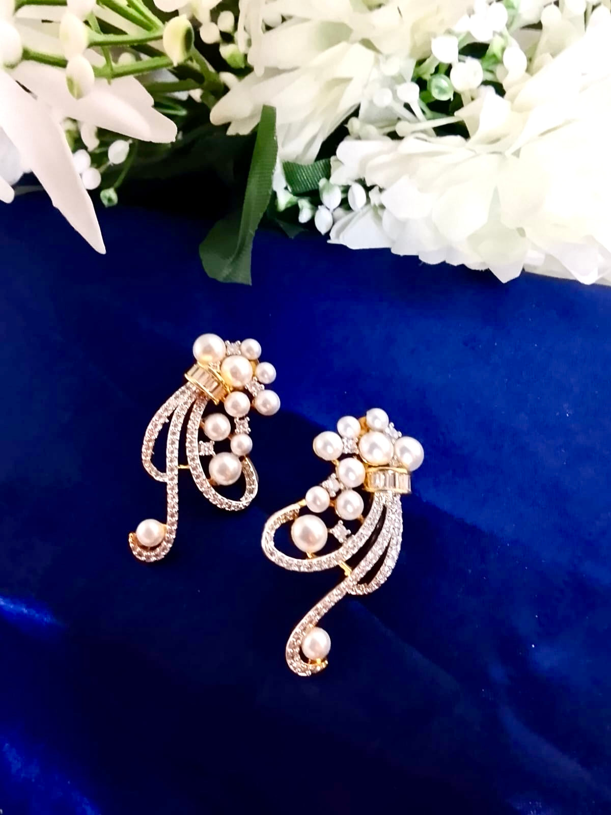 The Seraphina Pearl Drops