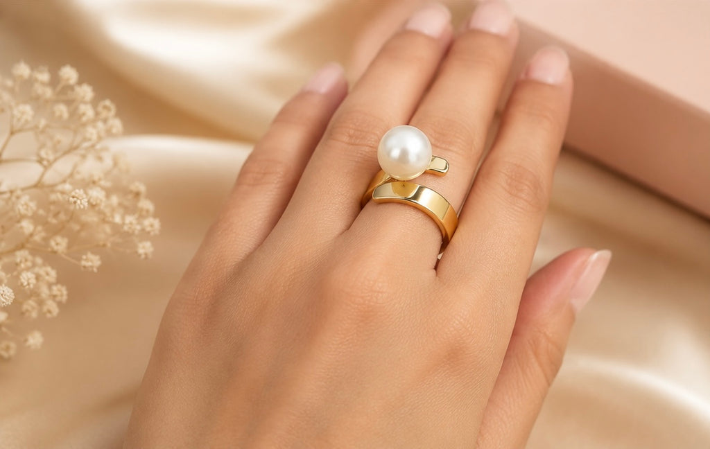 Bold Pearl Adjustable Ring