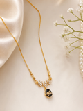 Elegant floral-themed gold short necklace