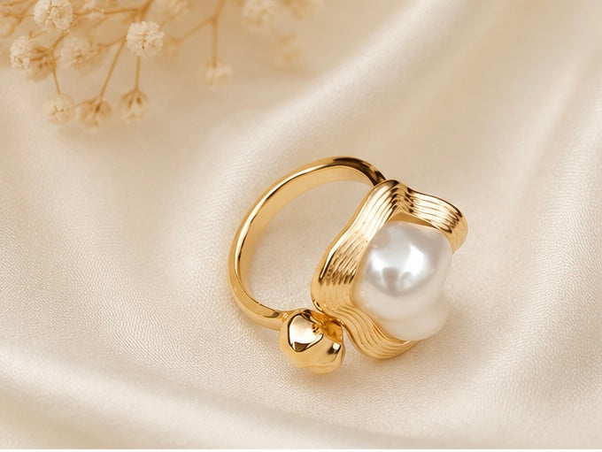 Vintage-inspired Baroque Pearl Open Statement Ring