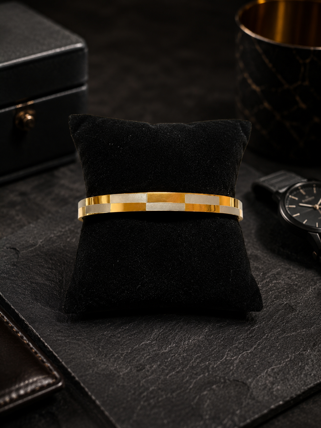 Dual-Tone Checkerboard Bangle Kada Men
