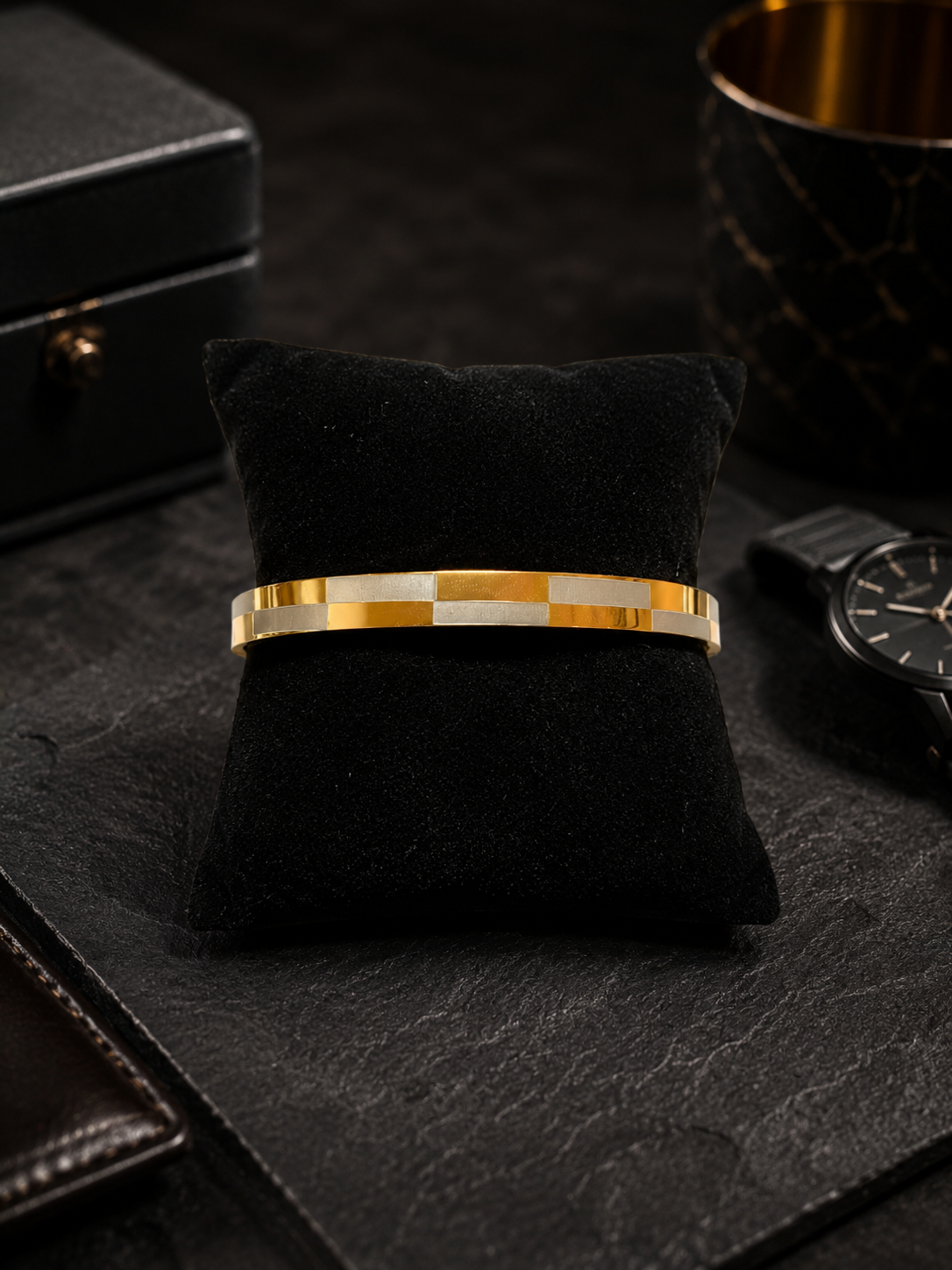 Dual-Tone Checkerboard Bangle Kada Men