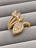 Asymmetric triple-leaf bypass ring