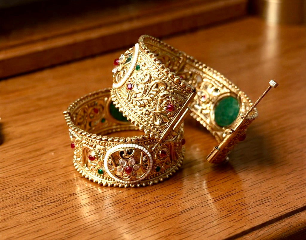 Traditional Antique Gold-Plated Rajwadi Kundan Kada Bangles