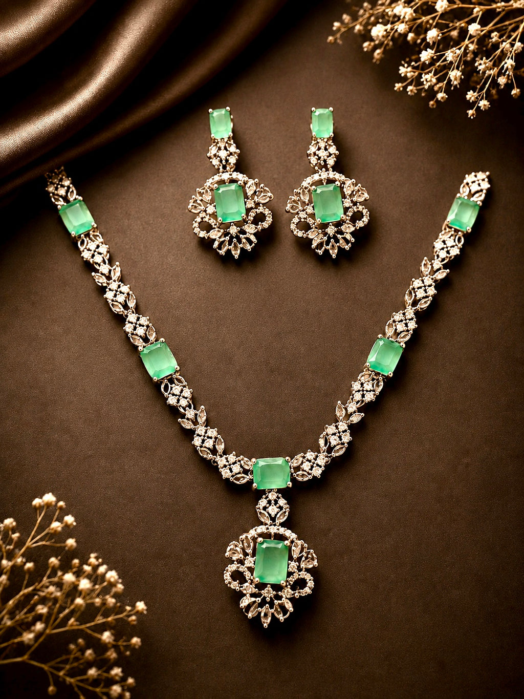 Emerald-green stone and American diamond necklace set