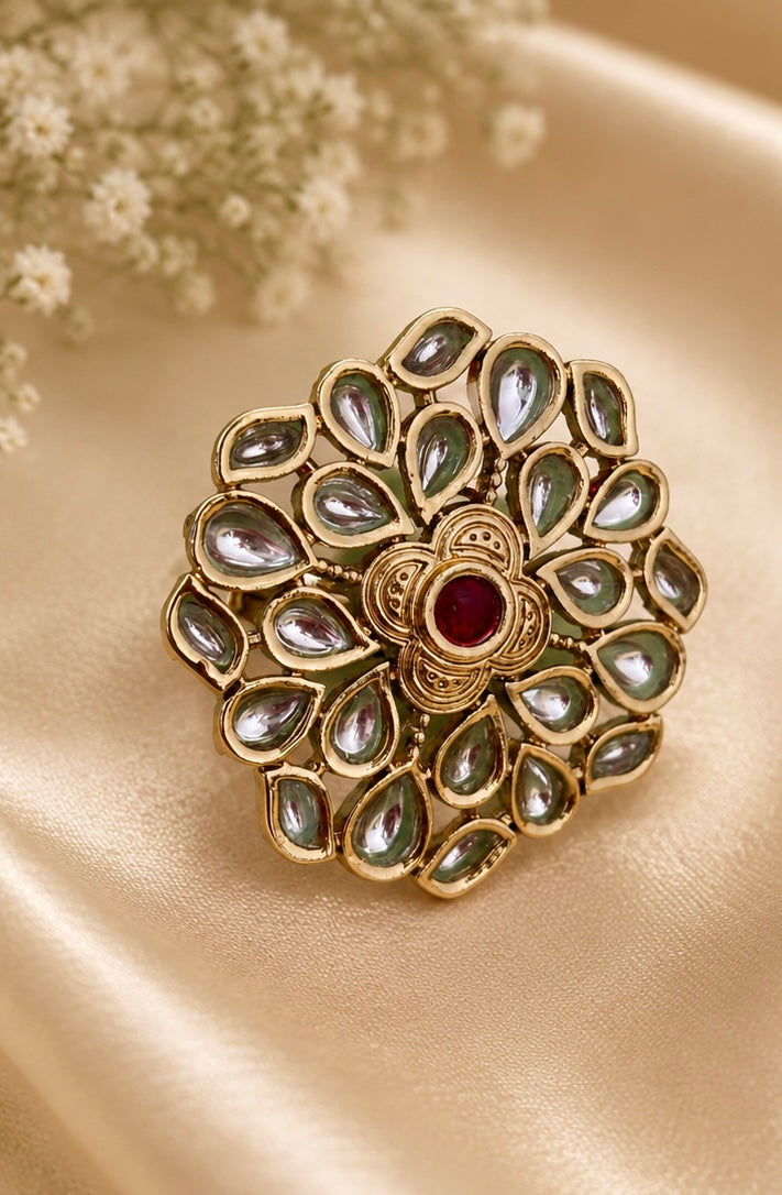 Antique gold-plated Kundan cocktail ring