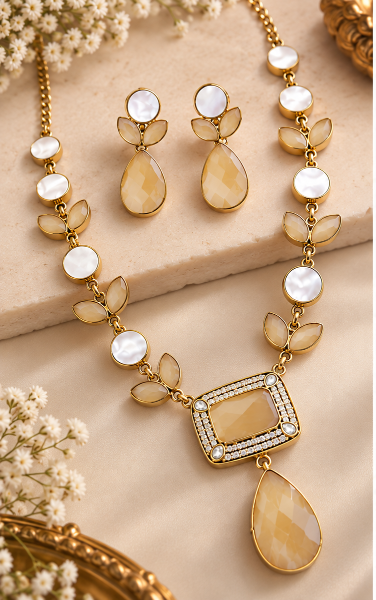 Emerald & Ivory Statement Necklace Set