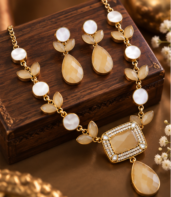 Emerald & Ivory Statement Necklace Set