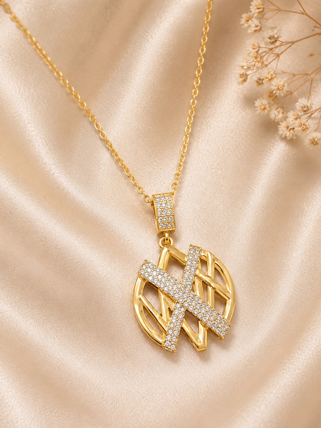 ometric Lattice Medallion Pendant Necklace