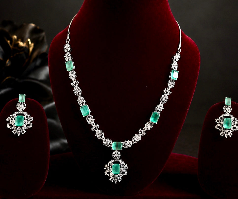 Emerald-green stone and American diamond necklace set