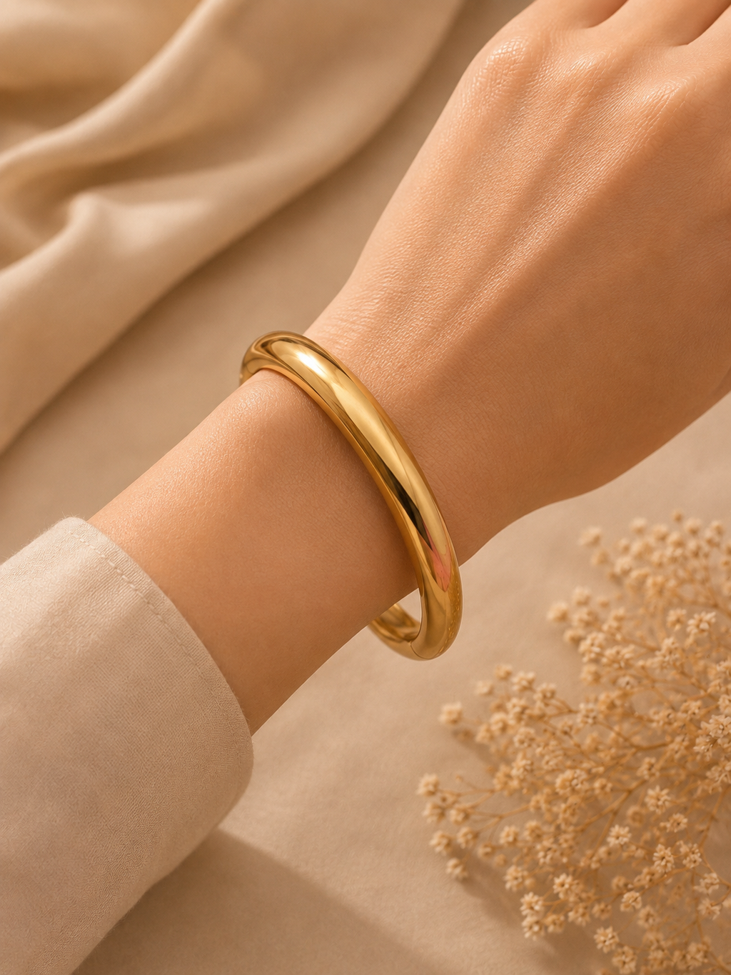 Chunky gold-plated dome bracelet