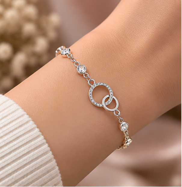 Interlocking Infinity Circle Link Bracelet