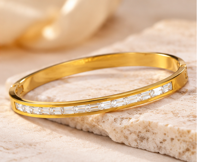 Elegant minimalist baguette bangle